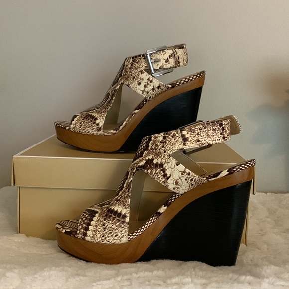 Michael Michael Kors JOSEPHINE WEDGES WOMENS LEATHER SNAKE PRINT Sz 7.5 - Picture 7 of 13